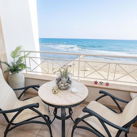 Quattro Beachfront Sea View Ap 4 Larnaka Exterior foto