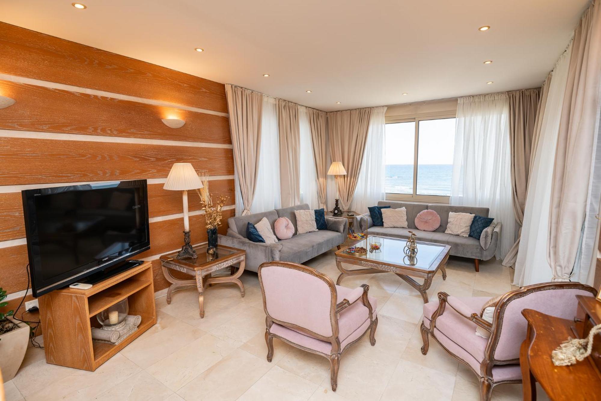 Quattro Beachfront Sea View Ap 4 Larnaka Exterior foto