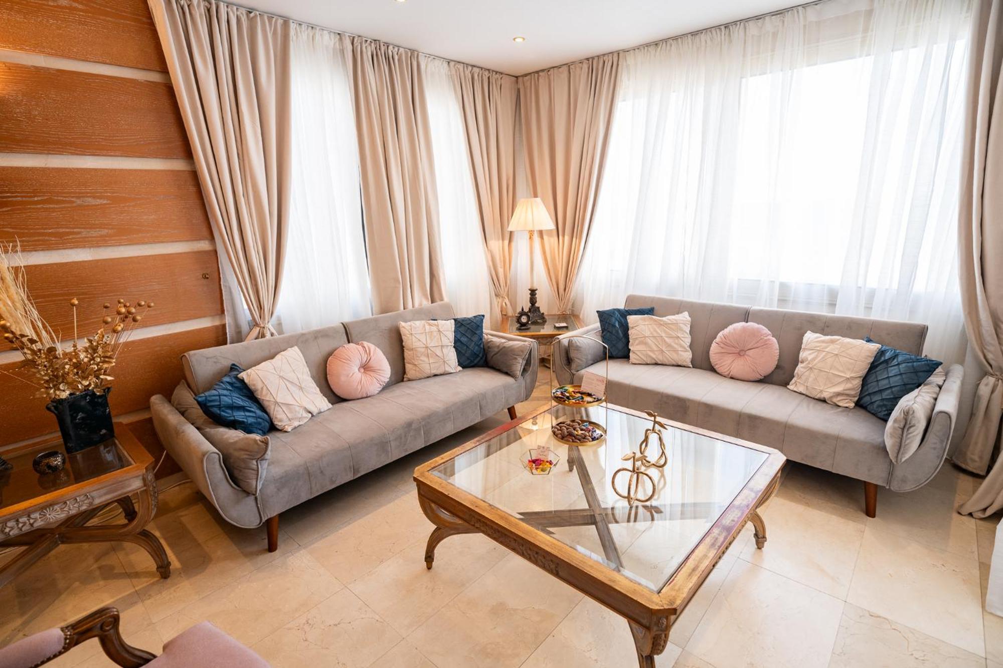 Quattro Beachfront Sea View Ap 4 Larnaka Exterior foto