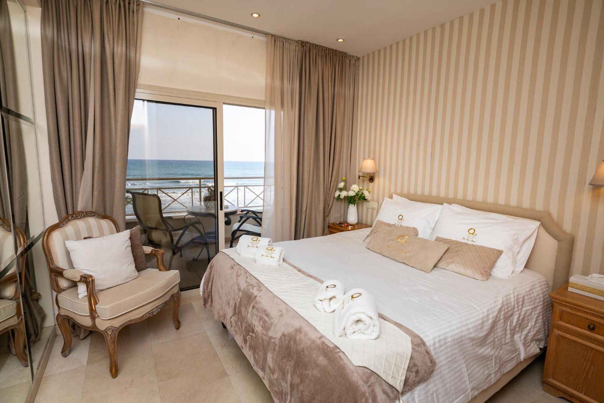 Quattro Beachfront Sea View Ap 4 Larnaka Exterior foto